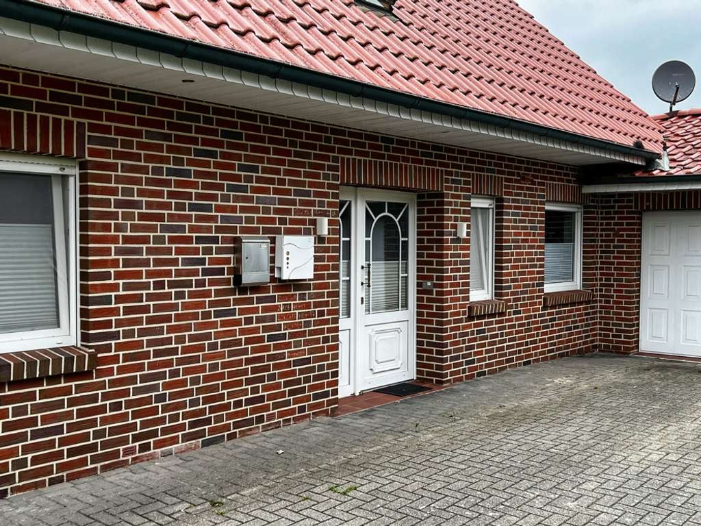 Immobilie in Sögel - Viel Platz für Ihre Zukunft! Einfamilienhaus mit Einliegerwohnung! - Bild 1