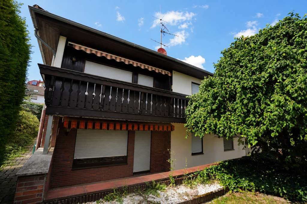 Immobilie in Schaafheim - Willkommen in Ihrem neuen Zuhause-ein Bungalow mit viel Platz und vielseitigen Nutzungsmöglichkeiten - Bild 2