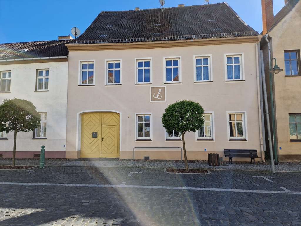 Immobilie in Jessen (Elster) - 3 Familienhaus mit Hof - Bild 0