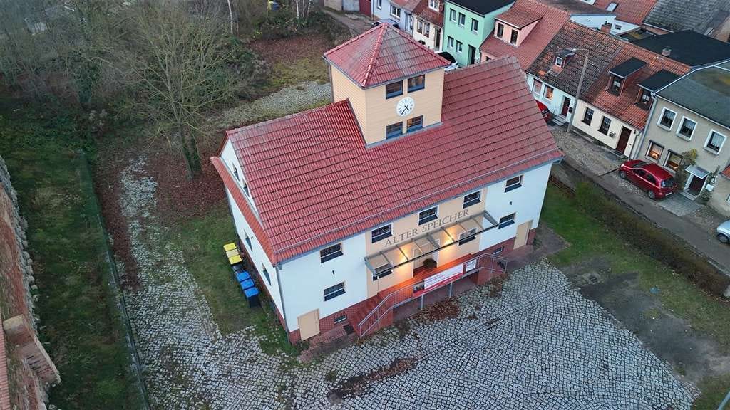 Immobilie in Gumtow - Einfamilienhaus mit Gewerbe + Baulandoption in Kyritz an der Knatter - Bild 3