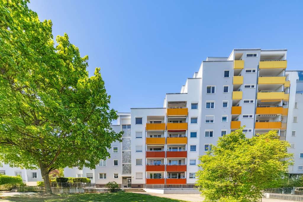 Immobilie in Maintal - Maintal-Bischofsheim: Großzügige 2-Zimmer-Wohnung mit herrlichem Süd-West-Balkon in zentraler Lage - Bild 1