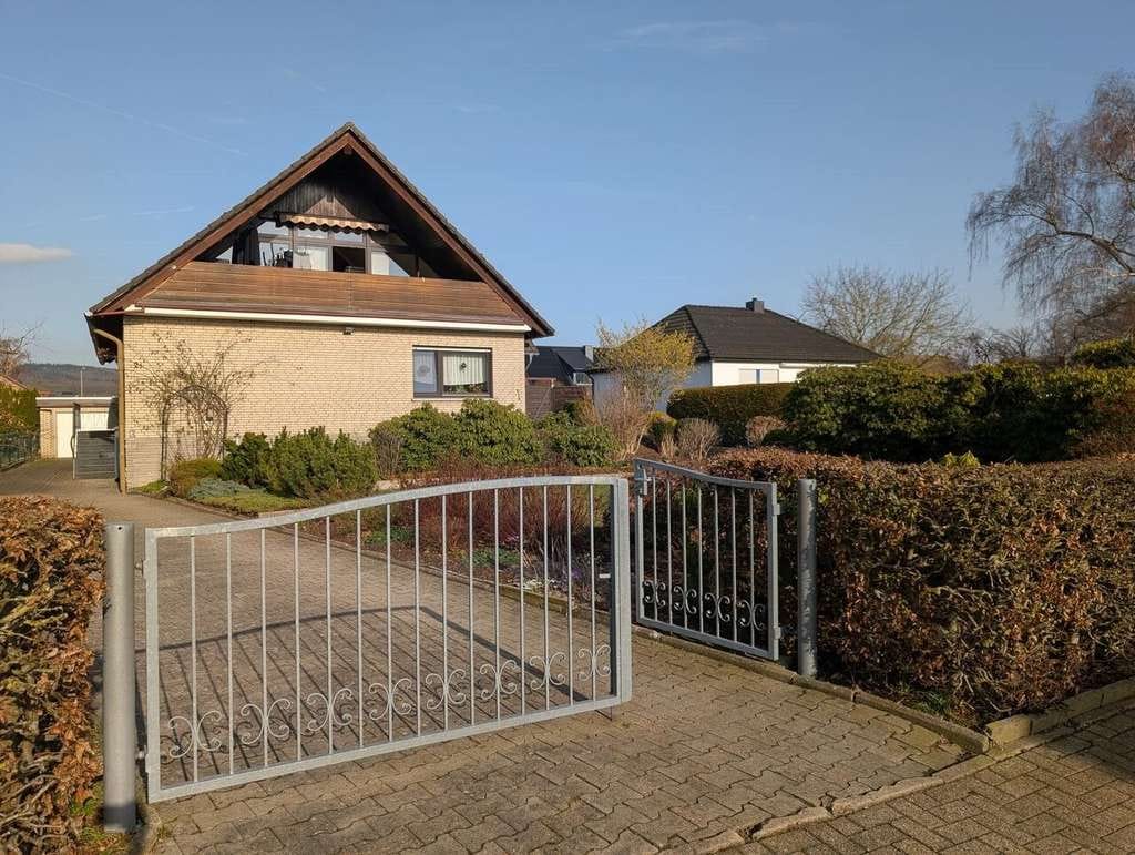 Immobilie in Buchholz - Grundsolides Wohnhaus mit Einliegerwohnung - Bild 2