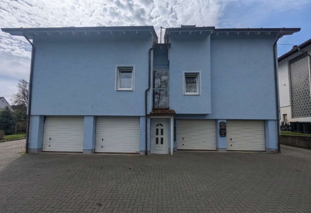 Immobilie in Haiger - Attraktives Mehrfamilienhaus mit 5 Einheiten & 4 Garagen | Kapitalanlage mit Zukunft | Provisionsfre - Bild 0
