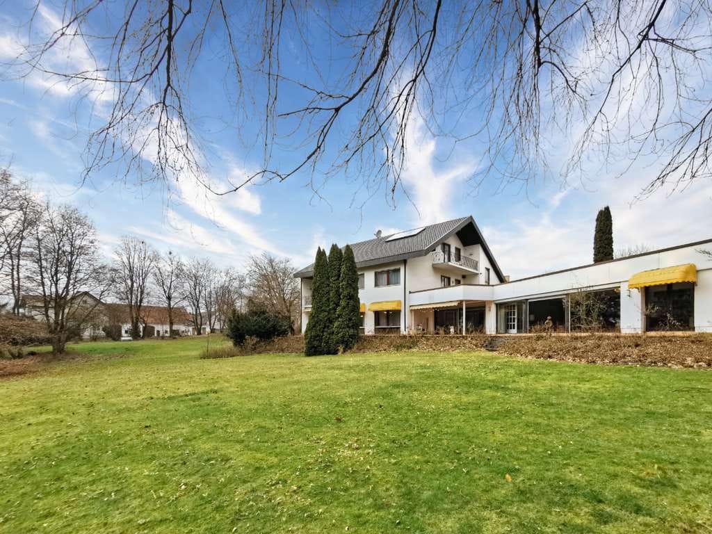 Immobilie in Petersdorf - Großzügiges Einfamilienhaus mit 400m² Wfl. *PROVISIONSFREI* - Bild 1