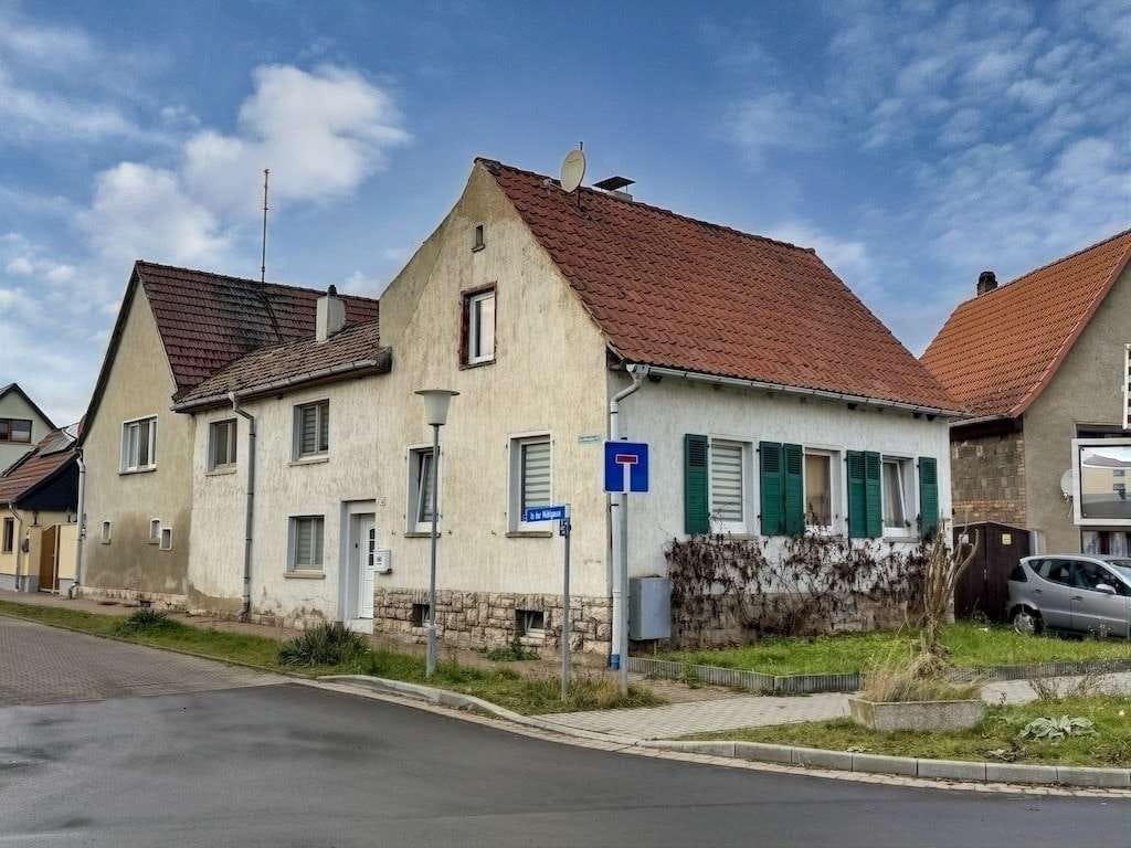 Immobilie in Straußfurt - Historisches Wohnhaus mit Anbau und ausgebauter Scheune aus Bankverwertung. - Bild 2