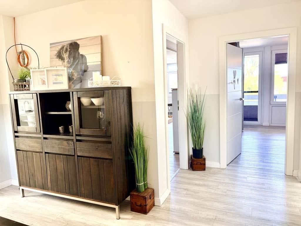 Immobilie in Sankt Peter-Ording - Wunderschöne Eigentumswohnung, vollständig renoviert, zentrale Lage, Tiefgarage - Bild 3