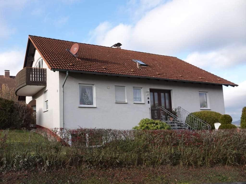 Immobilie in Eschwege - Wunderschönes Wohnhaus mit 1 bis 3 Wohneinheiten – natur- und stadtnah in Eschwege / Oberdünzebach - Bild 0