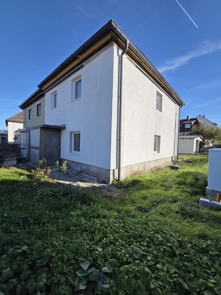 Immobilie in Moosburg - Doppelhaushälfte zur Fertigsanierung! - Bild 1