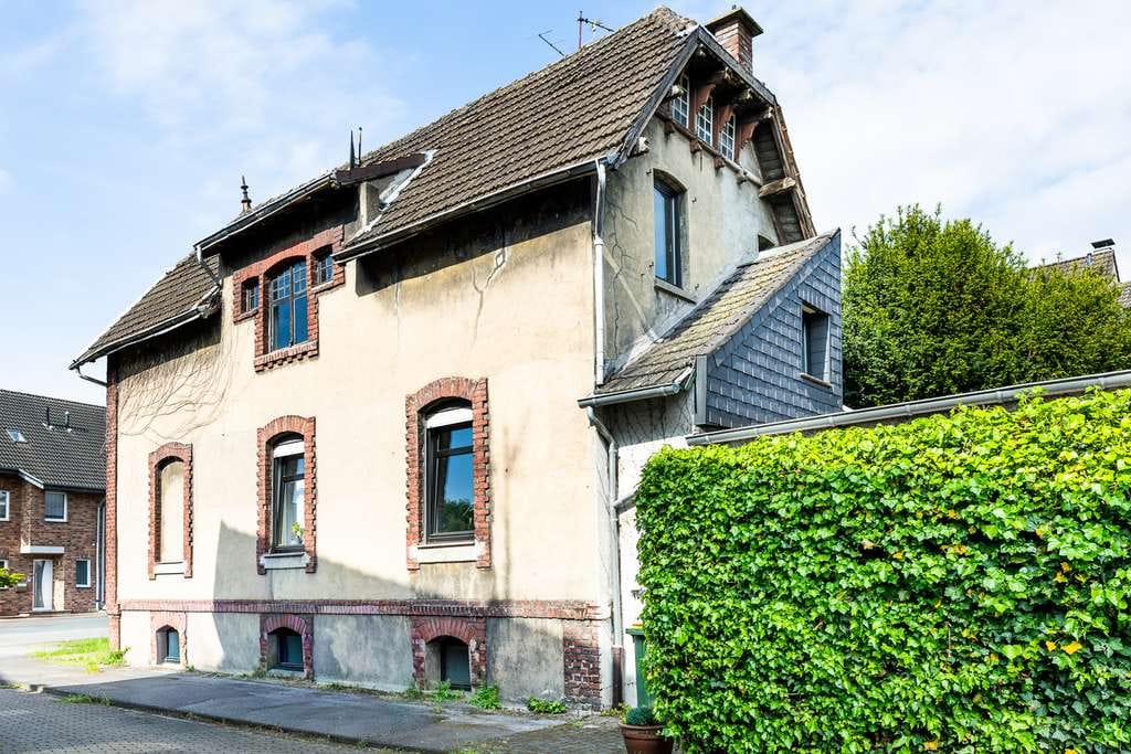 Immobilie in Oberhausen - OB-Schwarze Heide! Charmantes, sanierungsbedürftiges Zweifam.-Haus  mit Potential! - Bild 3