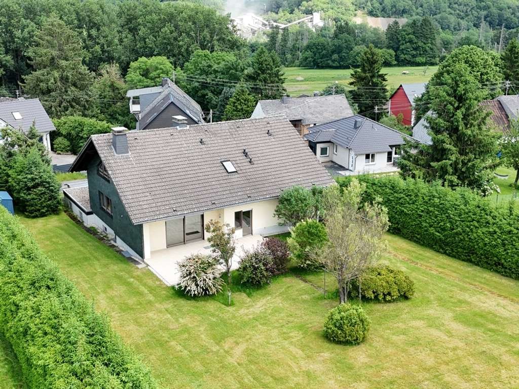 Immobilie in Rothenbach - Gepflegtes Einfamilienhaus in schöner Ortsrandlage mit herrlichem Grundstück - Bild 4