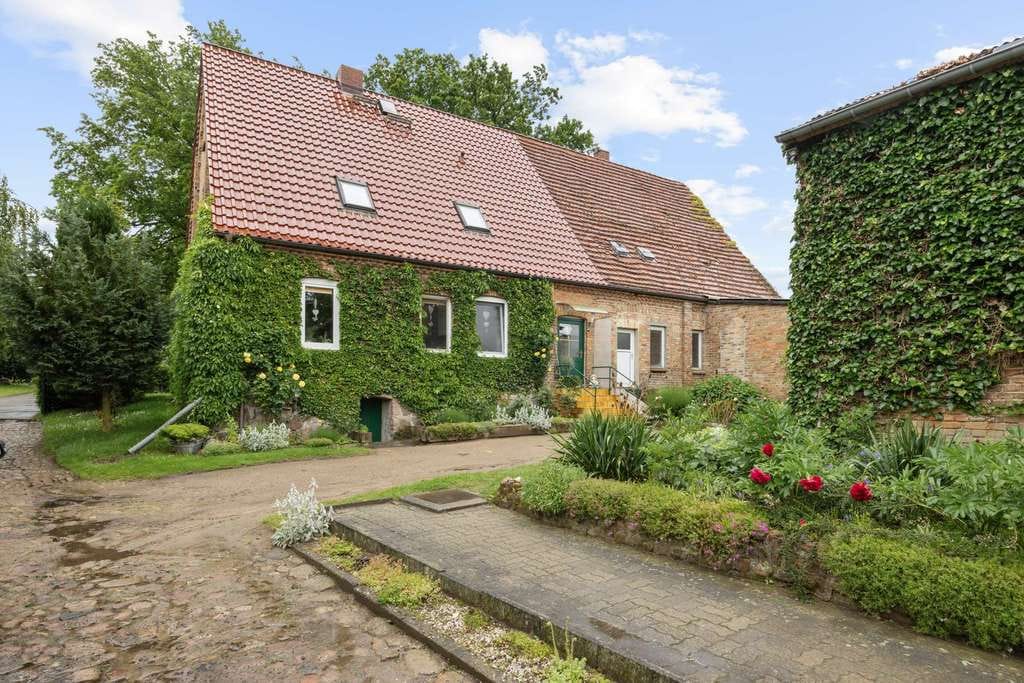 Immobilie in Mistorf - Altes Gemäuer sucht neue Hände – ländliches Sanierungsobjekt mit Gartenidylle - Bild 2