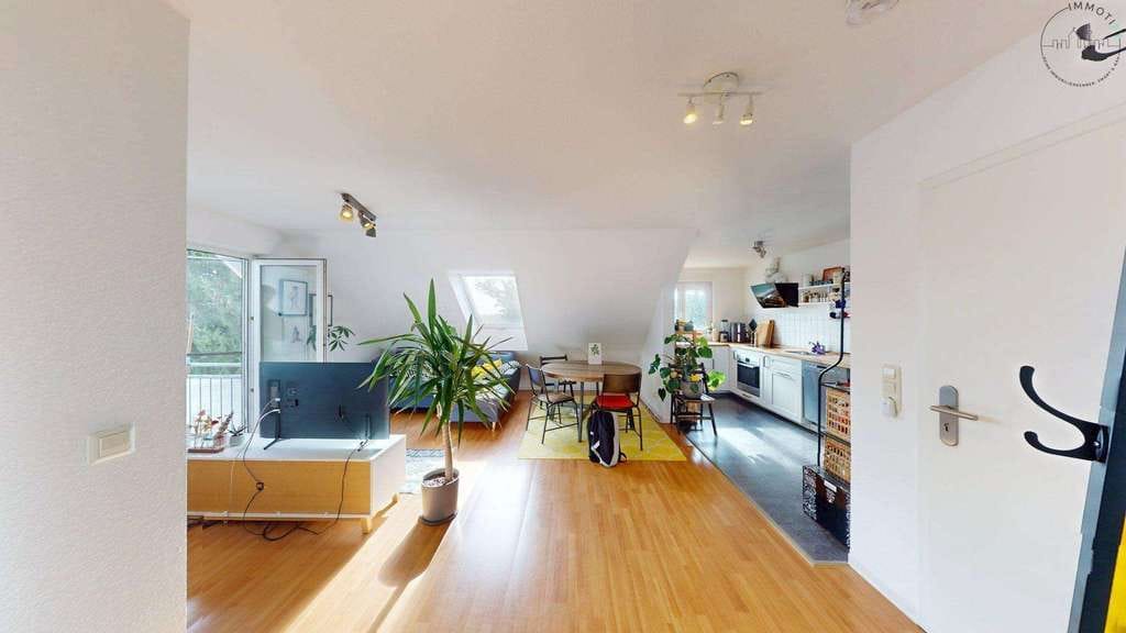 Immobilie in Berg (Pfalz) - Luftig. Sonnig. Modern. – Traumhafte Dachgeschosswohnung in Berg (Pfalz) - Bild 1