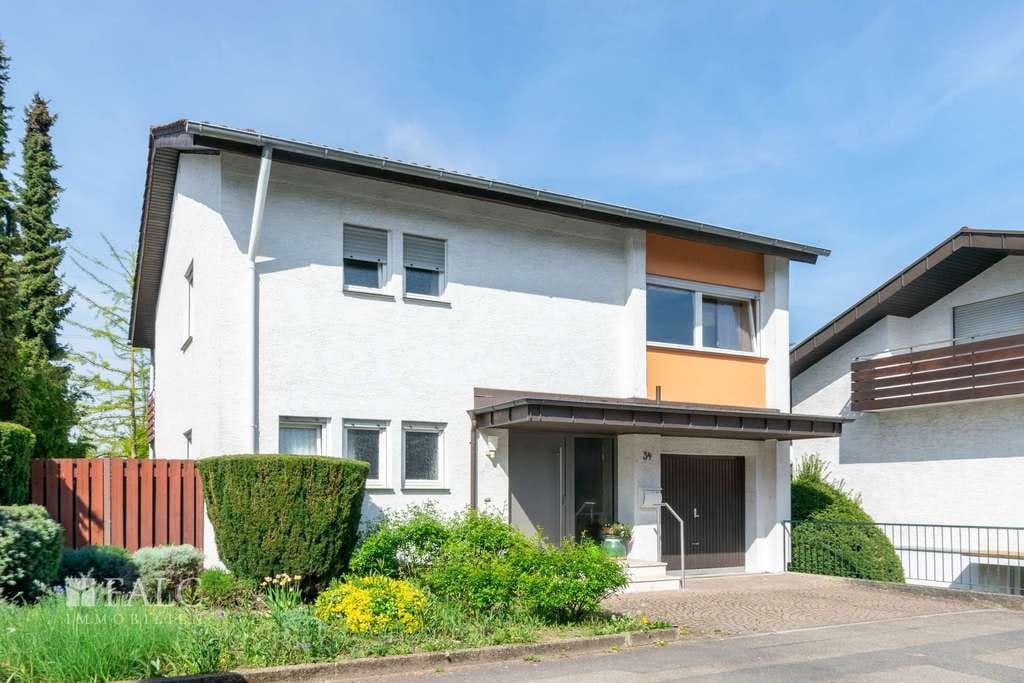 Immobilie in Ilvesheim - Großzügiges Familienidyll mit Charme, Garten und Entwicklungspotential - Bild 1