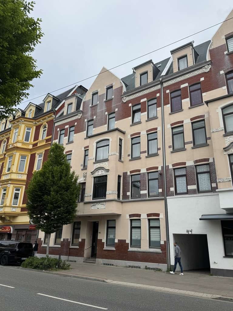 Immobilie in Bremerhaven - Zum Wohnen oder für Ihr kleines Gewerbe.  Anfragen nur per E-Mail. - Bild 0