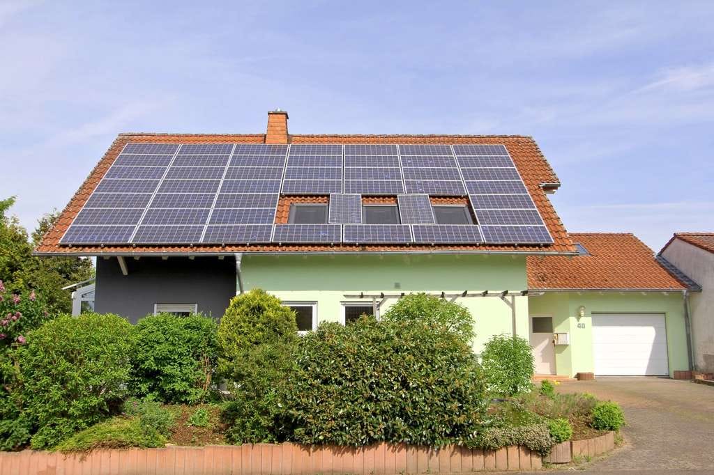 Immobilie in Hennweiler - Lichtdurchflutet & modernisiert: Traumhafte Immobilie in Hennweiler! - Bild 1