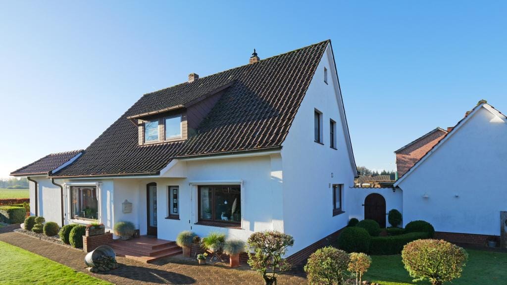 Immobilie in Twistringen - Viel Platz! Toller Ausblick! Sehr gepflegtes Einfamilienhaus mit Doppelgarage - Bild 0