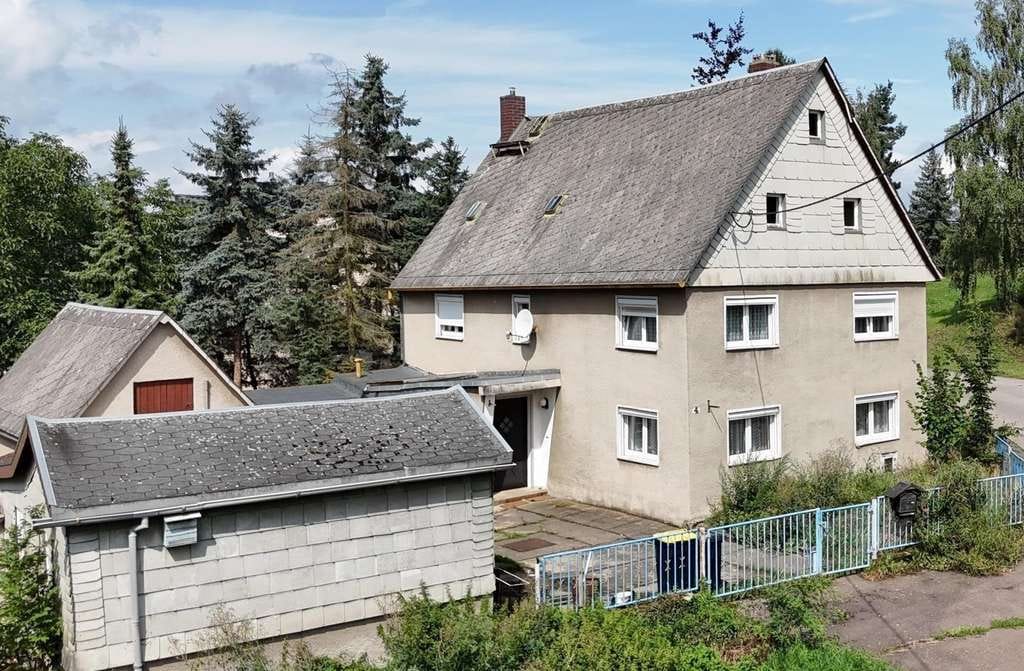Immobilie in Claußnitz - Idyllisches Einfamilienhaus mit Hofcharakter  - Bild 0
