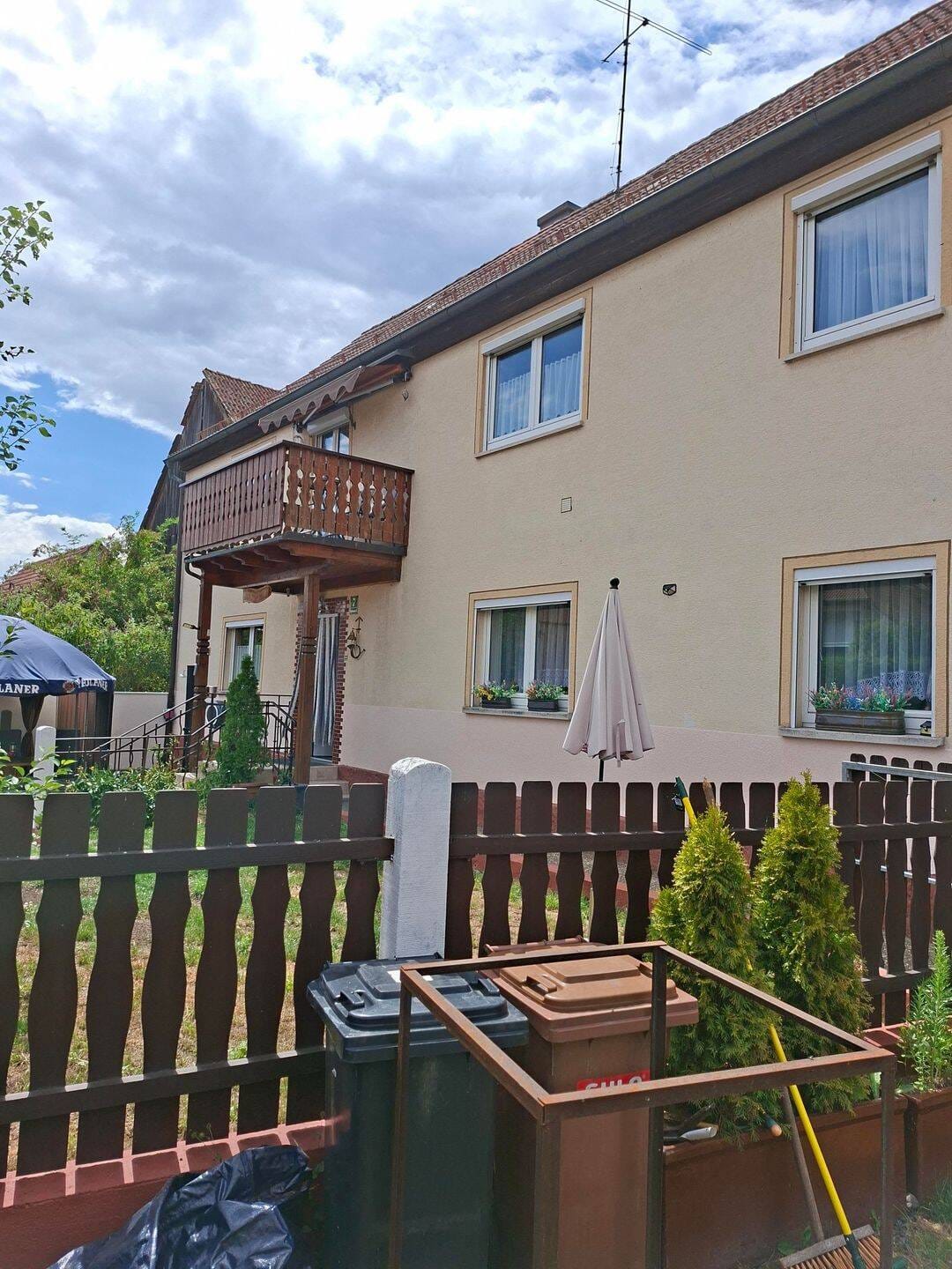 Immobilie in Bad Kissingen - Platz für Generationen – Zwei Wohnungen im charmanten Altbau  - Bild 1