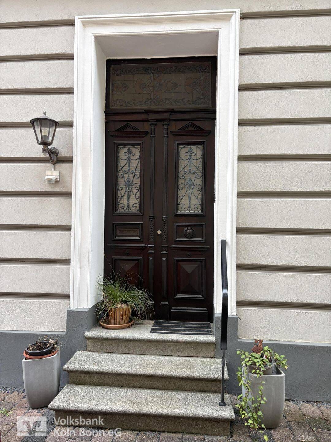 Immobilie in Bad Honnef - Bad Honnef-Zentral- Historisches Mehrfamilienhaus mit großem Grundstück als Kapitalanlage! - Bild 1