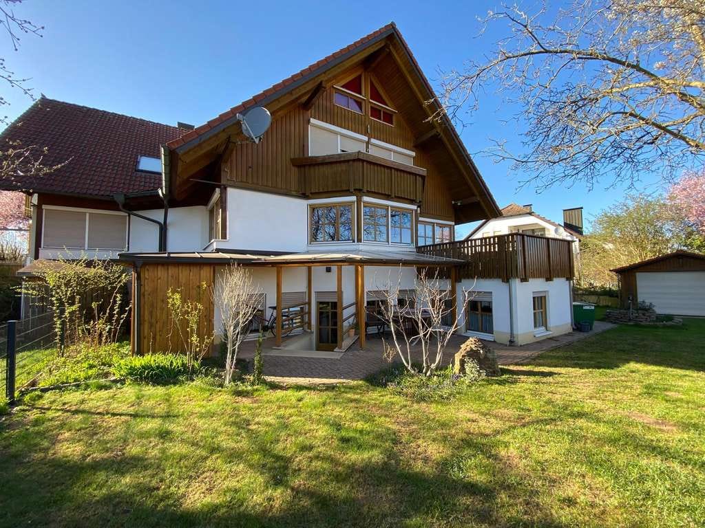 Immobilie in Hausen - Familienparadies mit Einliegerwohnung und unverbaubaren Blick m Gartenblick - provisionsfrei  - Bild 0