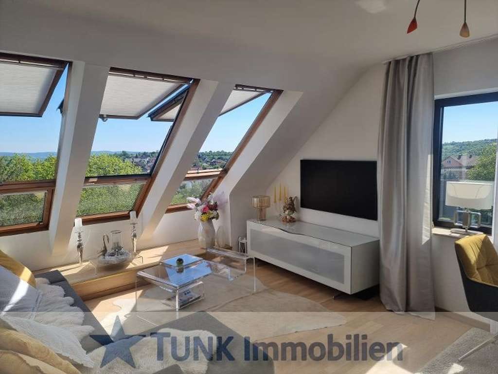 Immobilie in Mömbris - Am Feldrand mit Traumhaften Ausblick, Außen Pool, Sauna, EBK und Autostellplatz in Mömbris/Daxberg! - Bild 2