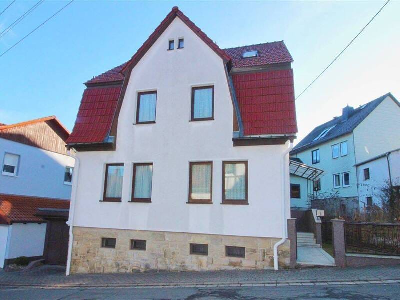 Immobilie in Zella-Mehlis - Flexibles Wohnhaus mit zwei Einheiten, Ausbaureserve und moderner Energietechnik - Bild 0