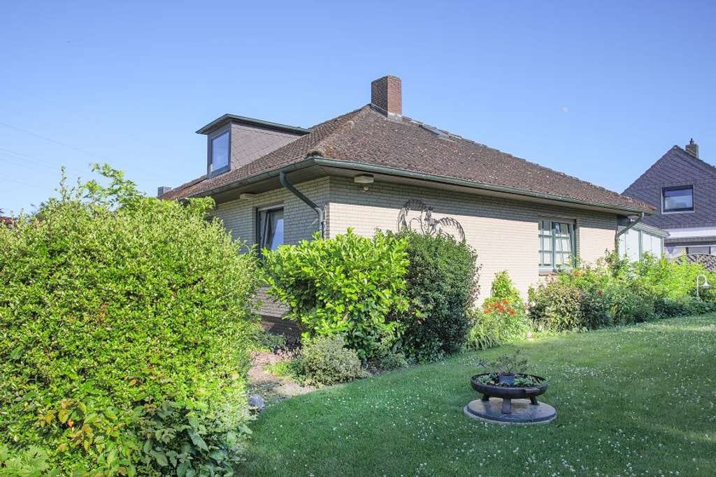 Immobilie in Schuby - Schönes Einfamilienhaus mit Wintergarten in ruhiger Lage von Schuby! - Bild 2
