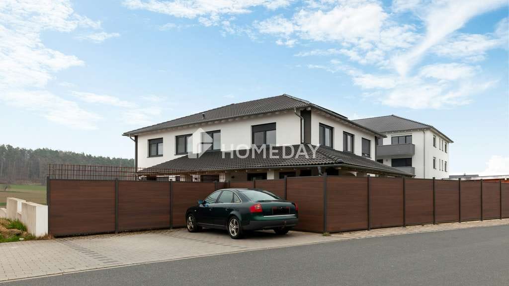 Immobilie in Wachenroth - Familientraum in Wachenrot: Modernes Einfamilienhaus mit 6 Zimmern, Innenpool und Sauna
 - Bild 0