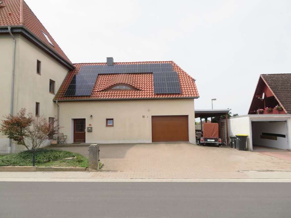 Immobilie in Lindhorst - *Lindhorst* großzügiges EFH mit ausbaubarem Anbau u. 1234 m² Grdst. - Bild 2
