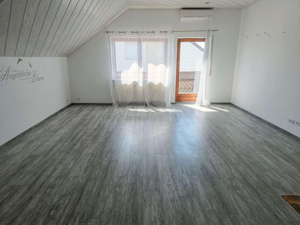Immobilie in Schlierbach - 2-Zimmer-Wohnung mit Dachterrasse & Balkon in Schlierbach bei Göppingen - provisionsfrei! - Bild 1