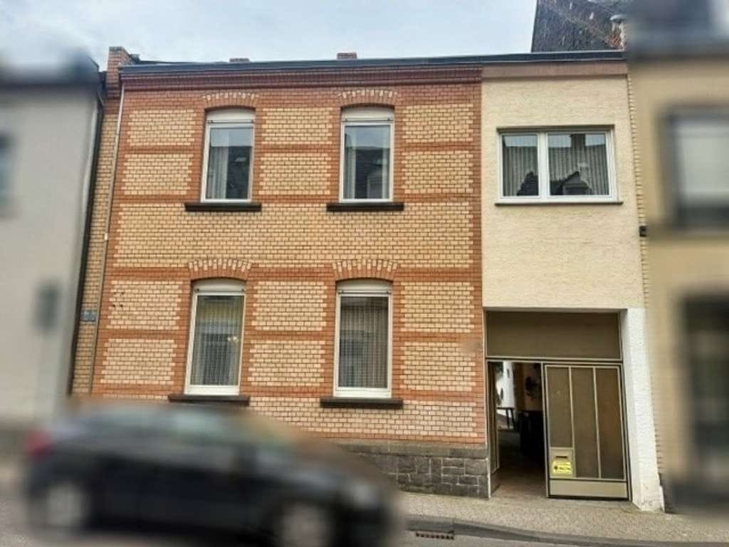 Immobilie in Mayen - Charmantes Wohnhaus mit Garten und vielseitigen Möglichkeiten - Bild 1