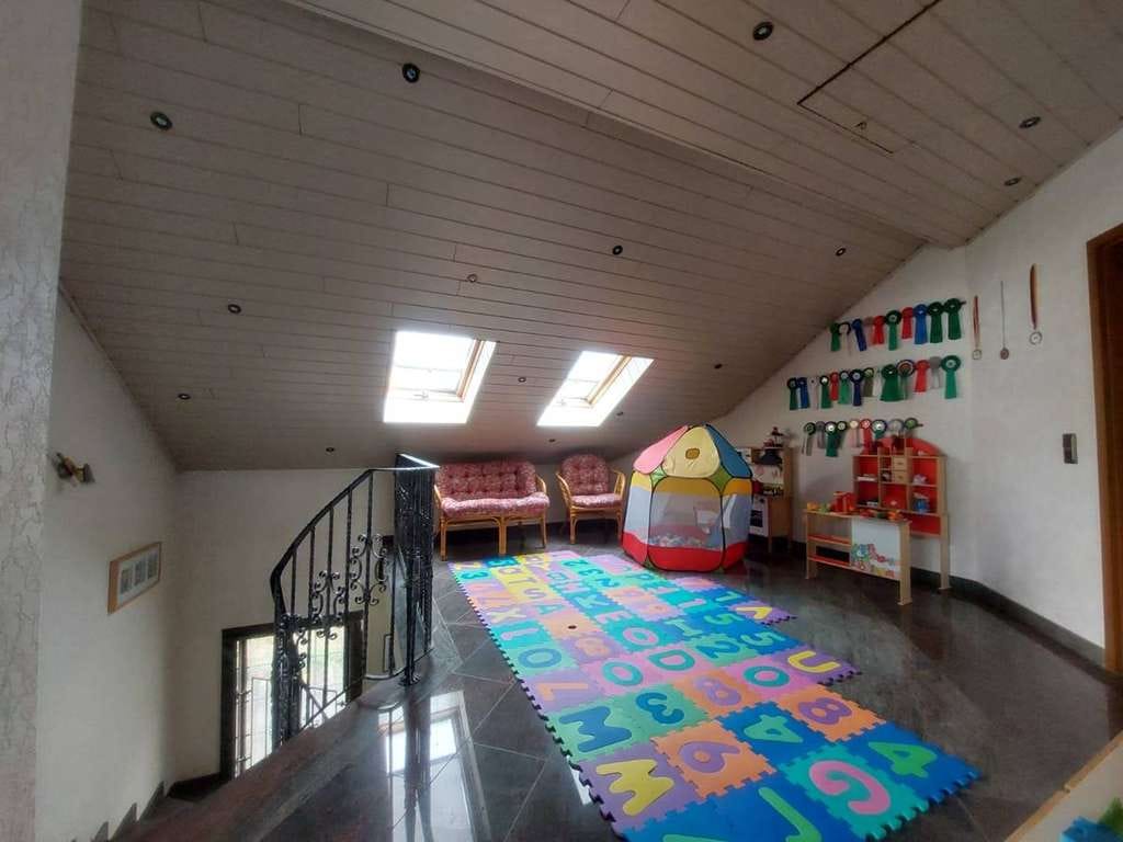 Immobilie in Scheidt - Familienfreundliches Einfamilienhaus in guter Lage - Bild 4