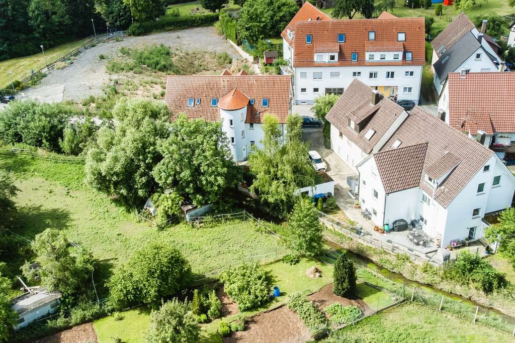 Immobilie in Renningen - *Festpreis* Solide Kapitalanlage mit drei Wohneinheiten in bevorzugter Lage von Renningen-Böblingen - Bild 0