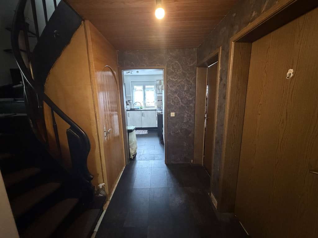 Immobilie in Mengen - CHARMANTES HAUS MIT ERKER, DACHTERRASSE UND VIEL PLATZ FÜR DIE GANZE FAMILIE - Bild 3