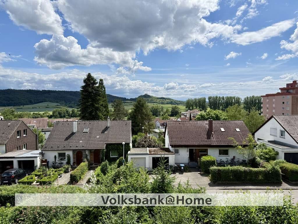 Immobilie in Tübingen - Wohnen mit Aussicht – bezugsfreie Doppelhaushälfte mit Einliegerwohnung und großem Potenzial - Bild 0