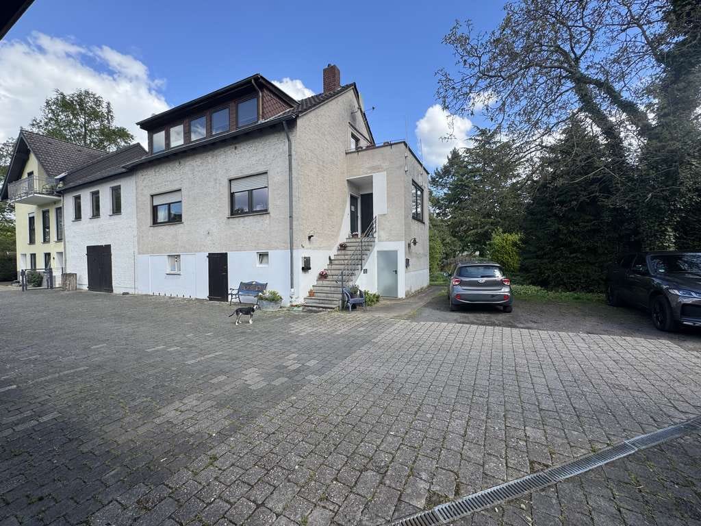 Immobilie in Unkel - Zwei Einfamilienhäuser in Unkel,  Rheinnähe - großes Grundstück  - 11 Stellplätze - Bild 2
