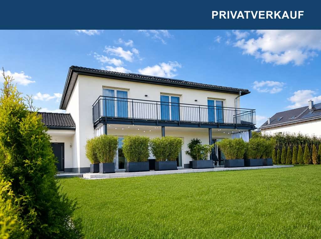 Immobilie in Monheim - Exklusives Einfamilienhaus mit Süd- und Nordgarten, Keller und Doppelgarage - Bild 0