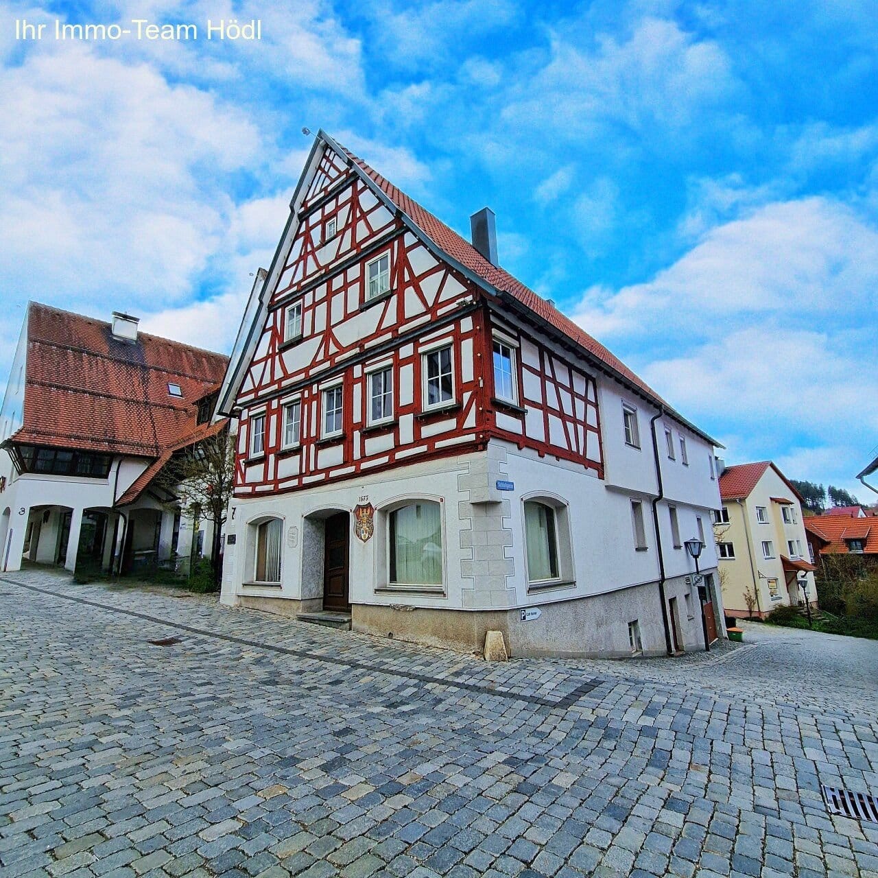 Immobilie in Trochtelfingen - Historisches Fachwerkhaus mit Charme und vielseitigen Möglichkeiten - Bild 0