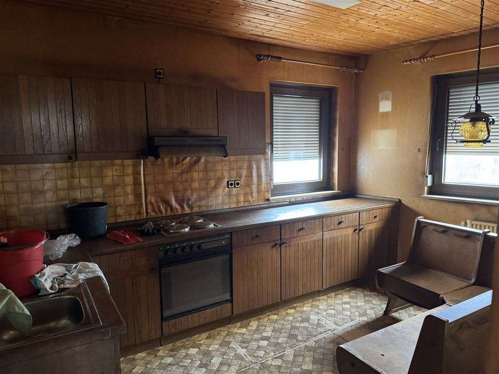 Immobilie in Leipheim - Kleines Stadthaus, großes Potenzial: 4 Zimmer, Garage & Dachboden in Top-Lage - Bild 1