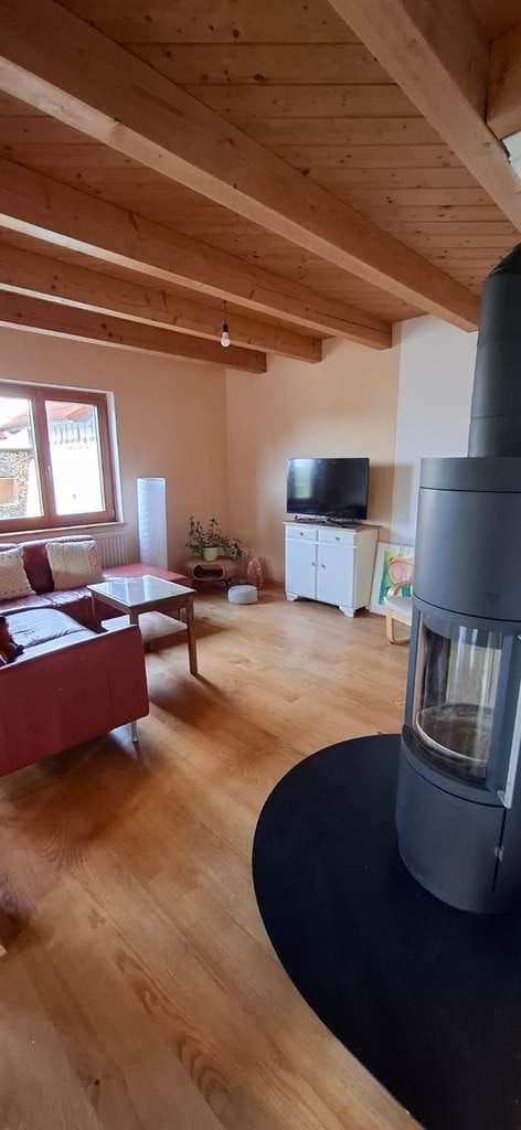Immobilie in Wilhelmsdorf - Großzügiges Einfamilienhaus in ruhiger Ortsrandlage mit unverbautem Blick - Bild 3