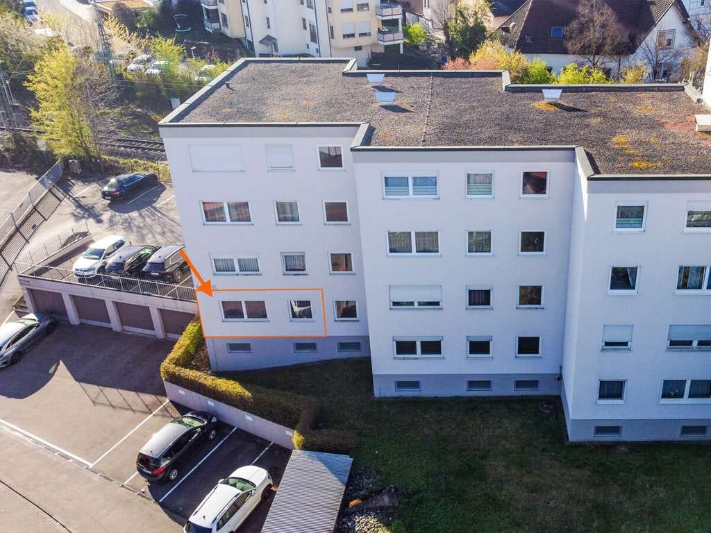 Immobilie in Backnang - Kapitalanlage mit Potenzial: Vermietete 1-Zimmer-Wohnung mit Sanierungsbedarf - Bild 0