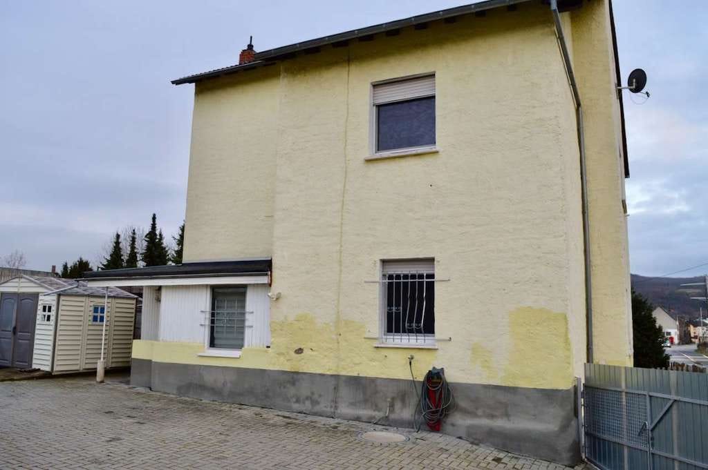 Immobilie in Kruft - Zuhause mit Zukunft – Freistehendes Ein- bis Zweifamilienhaus mit Potenzial und Charakter - Bild 2