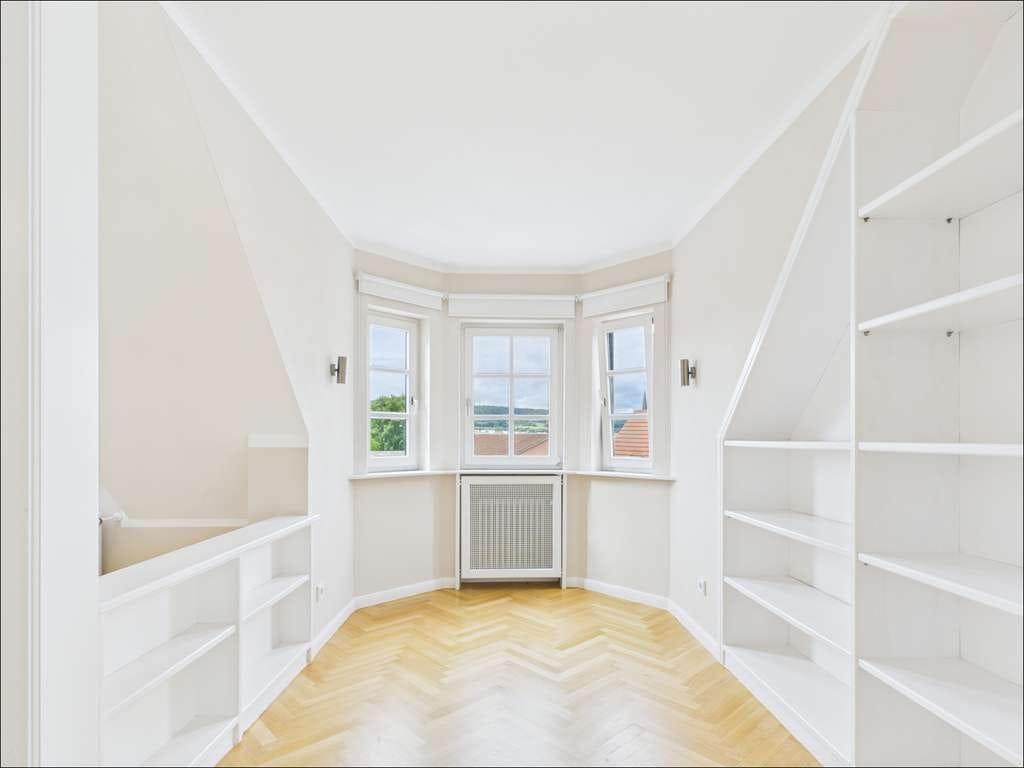 Immobilie in Klingenberg am Main - Zweistöckige Maisonette mit Weinbergblick – hier wird jeder Tag zum Ausblick - Bild 4