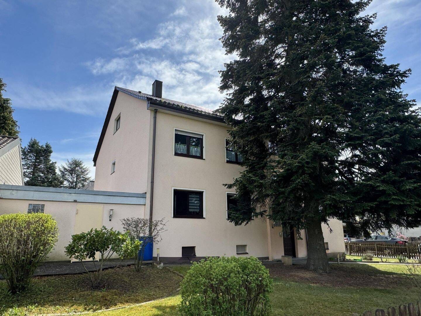 Immobilie in Veitsbronn - Eine Stadtrandlage, die es in sich hat - Bild 1