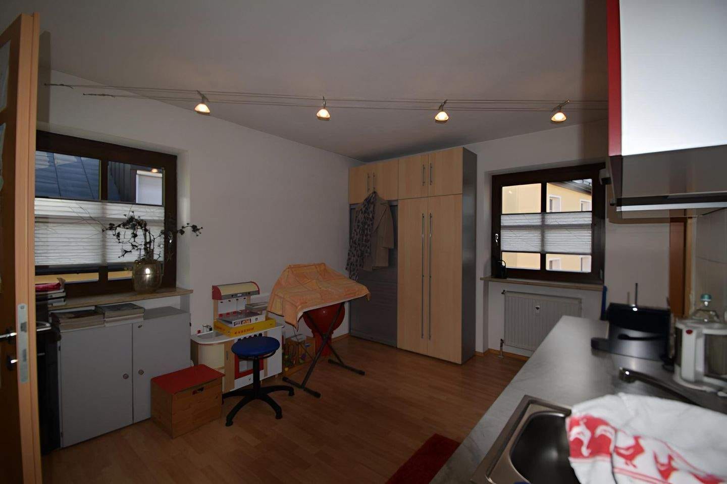 Immobilie in Waldkirchen - **** Wunderschöne 2-Zimmer-Wohnung mit EBK im beliebten Baronhof **** - Bild 2