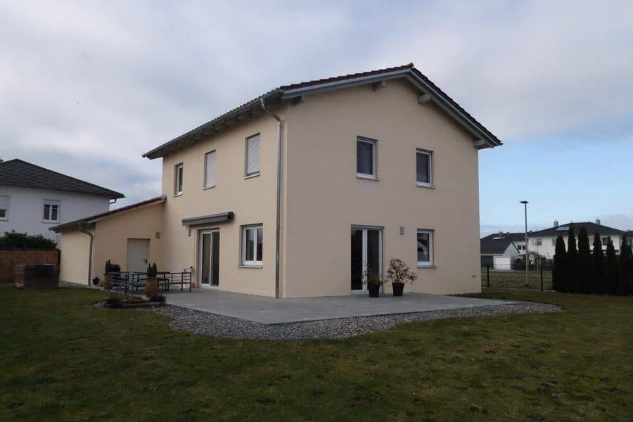 Immobilie in Atting - EFH ideal für die kleine Familie - sehr gepflegt - Bild 2