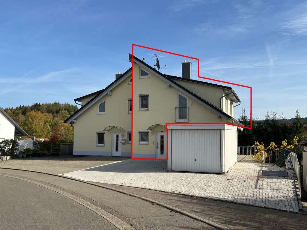 Immobilie in Dietingen - Sofort bezugsfrei: Provisionsfreie DDH mit vielseitigem Untergeschoss! - Bild 0