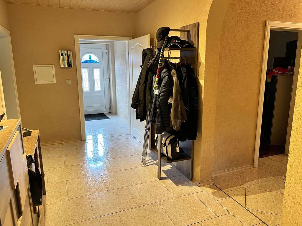 Immobilie in Wahrenholz - Helles Einfamilienhaus mit Garten in Wahrenholz - Bild 2