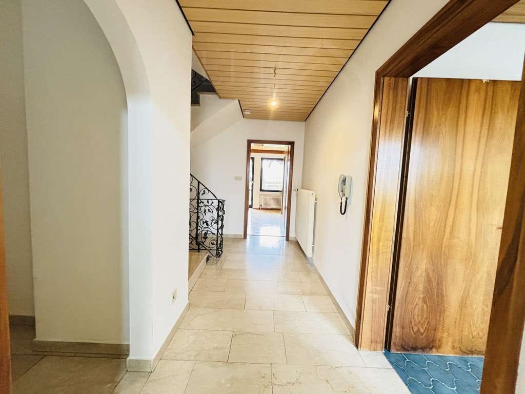 Immobilie in Mallersdorf-Pfaffenberg - Modernisiertes Zuhause mit Garten, Balkon und Garage – ideal für Familien - Bild 1