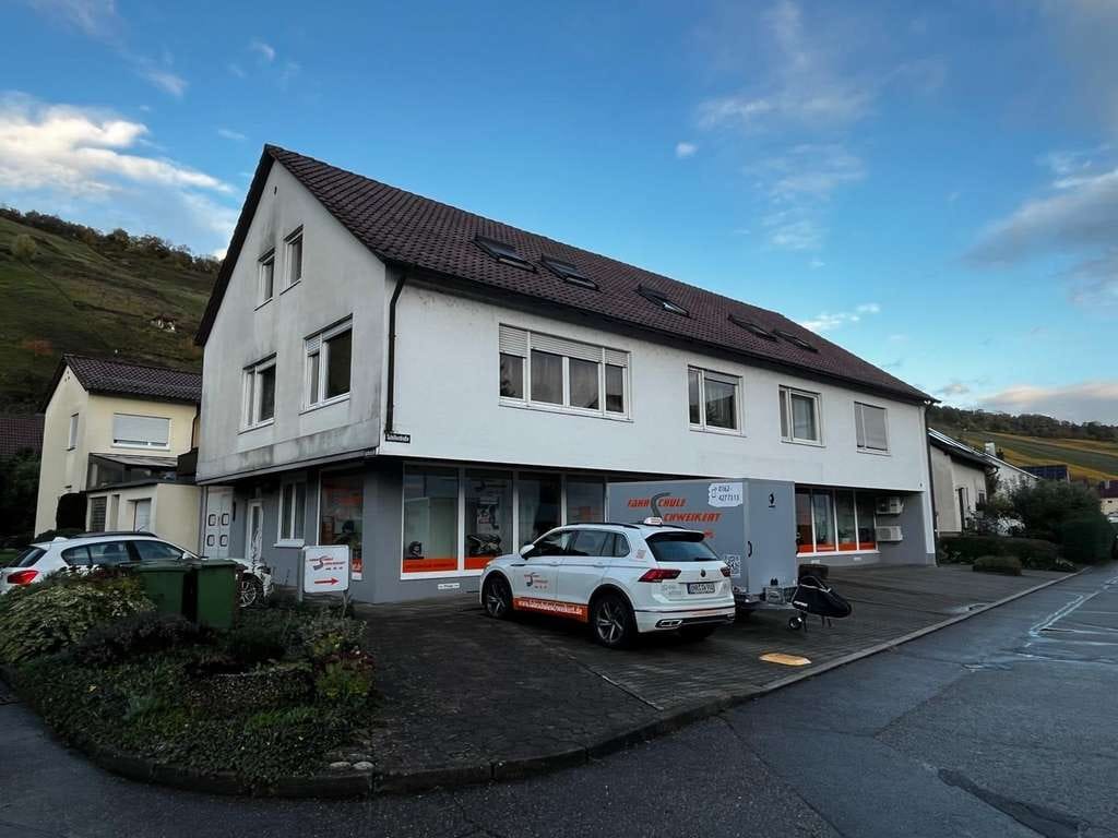 Immobilie in Ingelfingen - Zwei Doppelhaushälften mit gemeinsamer Gewerbefläche – vielseitiges Anlage- und Nutzungspotenzial - Bild 1